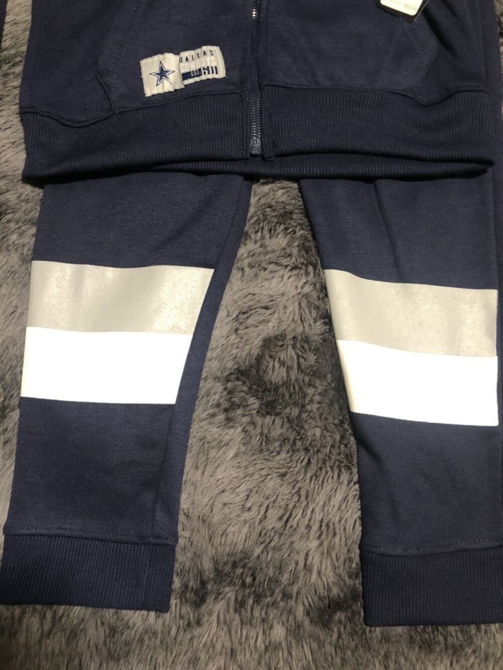 NFL Team Apparel Ultra game Unisex Kids Dallas Cowboys Sweatsuit Set Size 14-16 - Picture 2 of 6